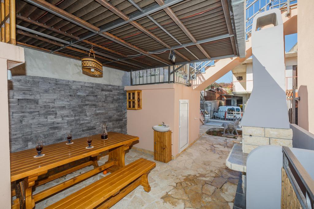 Apartments Viljac Трогир Экстерьер фото
